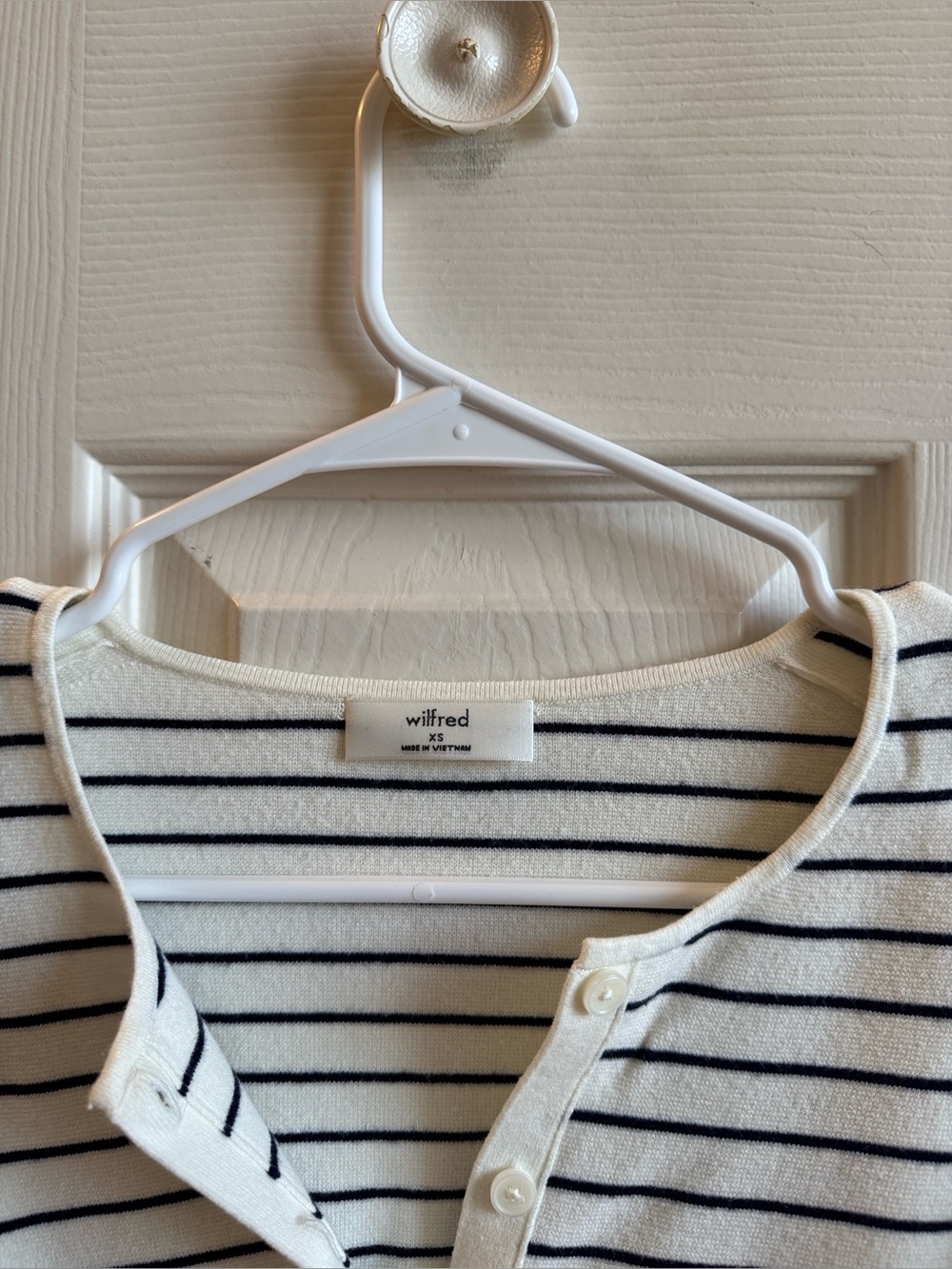 Aritzia GoLightly Cardigan Light Birch/Admiral - Picture 2 of 3